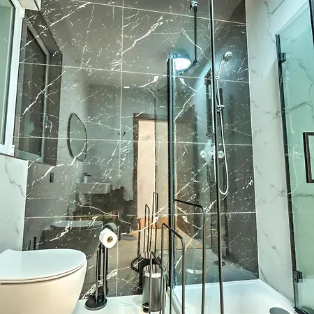 Appartamento Large And Stylish 1 Bedroom 2 Bathrooms Ager1-1 *