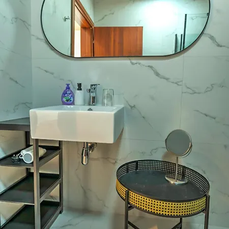 Lejlighed Large And Stylish 1 Bedroom 2 Bathrooms Ager1-1